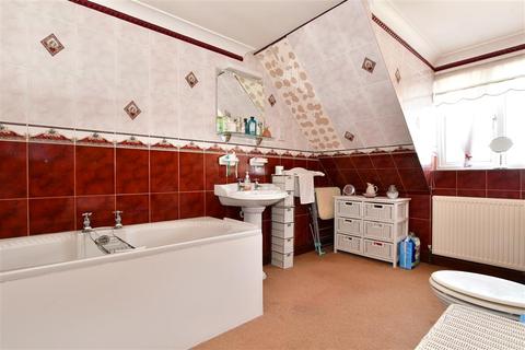 297 Leysdown Road, Leysdown On Sea, Sheerness, ME12 4AR