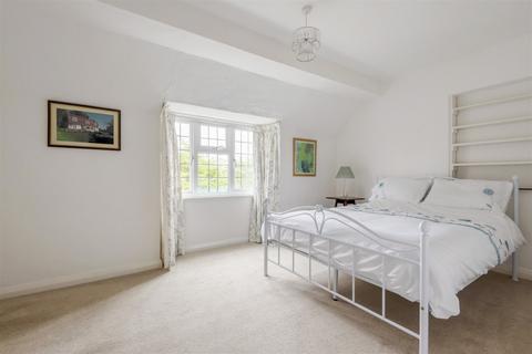 White Cottage Brook Lane, Coldwaltham, Pulborough, RH20 1LS