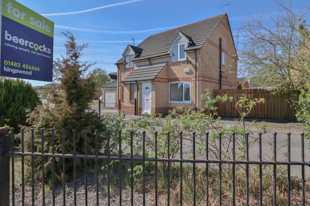 Ferry Meadows Park, Kingswood, Hull... 2 bed semidetached house £130,000