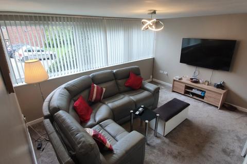2 bedroom flat to rent, Comrie Close, Coventry, CV2