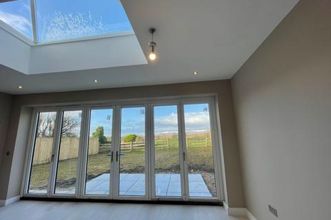4 bedroom detached house for sale - Buckley Hill Lane, Milnrow, Rochdale, OL16