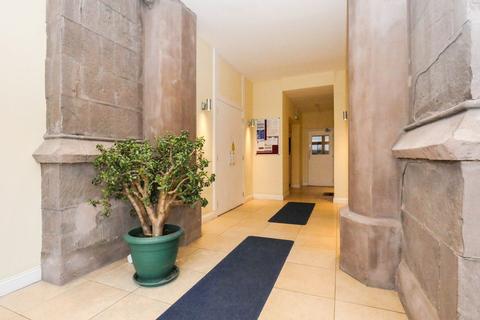 5 St Ninians Court Heathcote Road, Crieff, PH7 4AS