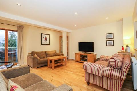 5 St Ninians Court Heathcote Road, Crieff, PH7 4AS