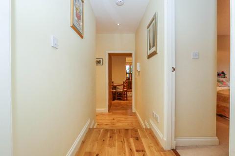 5 St Ninians Court Heathcote Road, Crieff, PH7 4AS