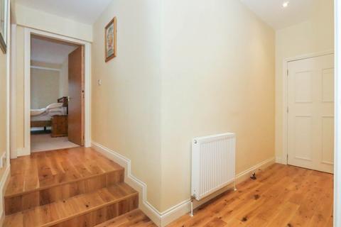 5 St Ninians Court Heathcote Road, Crieff, PH7 4AS