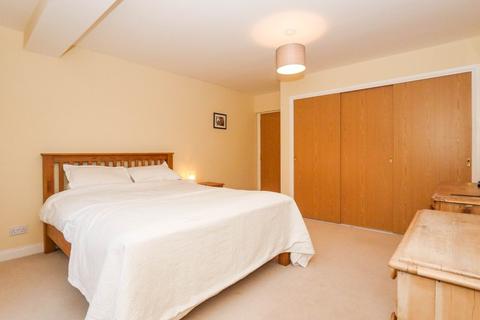5 St Ninians Court Heathcote Road, Crieff, PH7 4AS