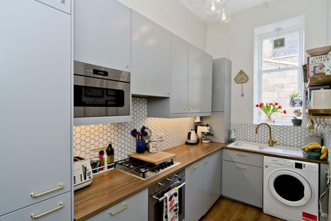 3 bedroom flat for sale - 3/2 Suffolk Road, Newington, Edinburgh, EH16 5NR
