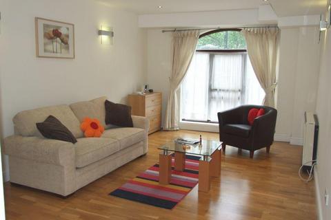 Studio to rent, Knighten Street, Wapping, E1W