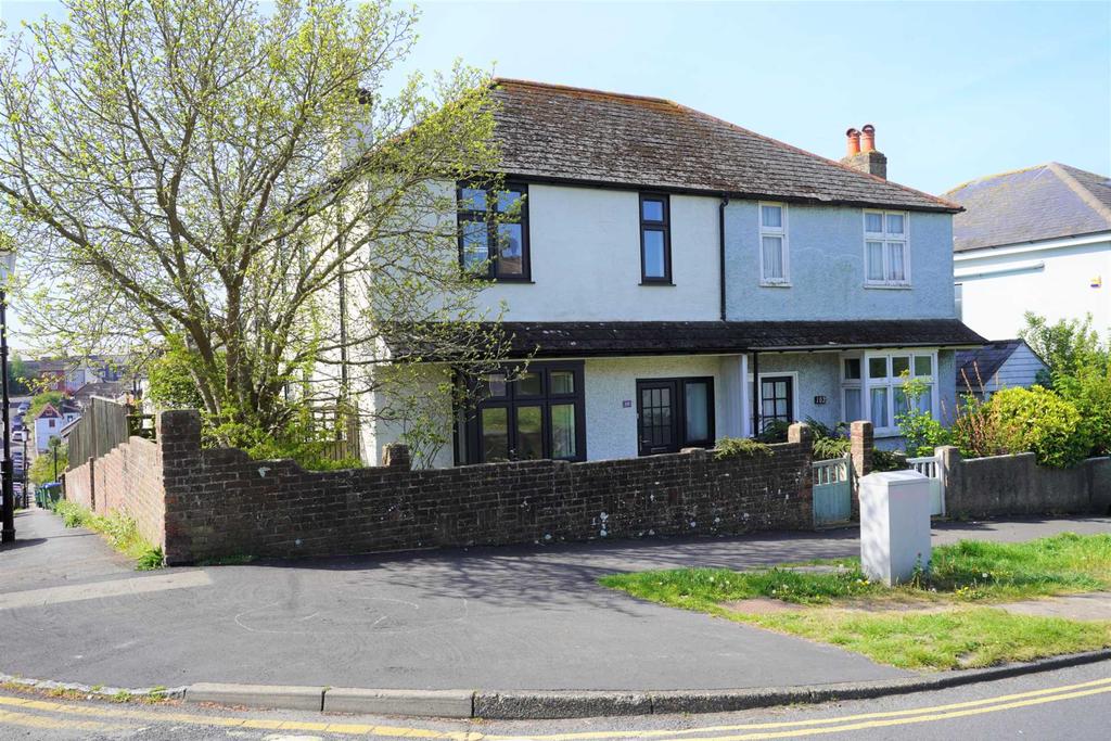 Prince Edwards Road, Lewes 3 bed semidetached house £729,950