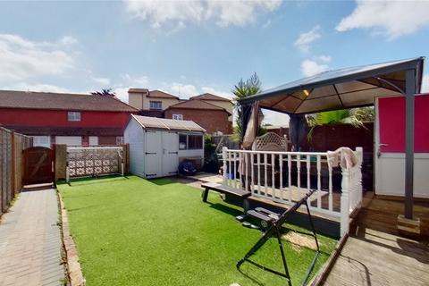 3 bedroom semi-detached house for sale - Freshbrook Road, Lancing, West Sussex, BN15