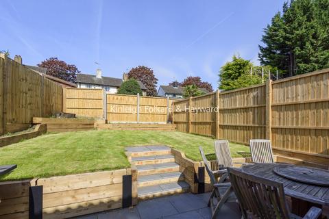 1a Pembury Close, Bromley, BR2 7PS