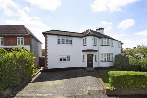 105 Woodside Avenue, Chislehurst, BR7 6BT