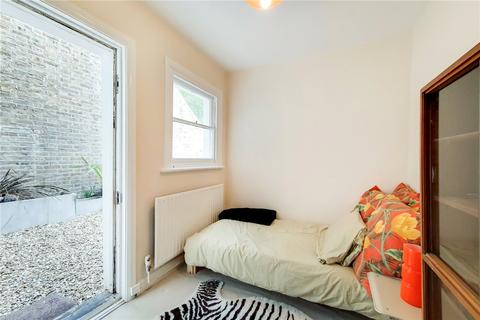 8a Ashley Road, London, N19 3AE