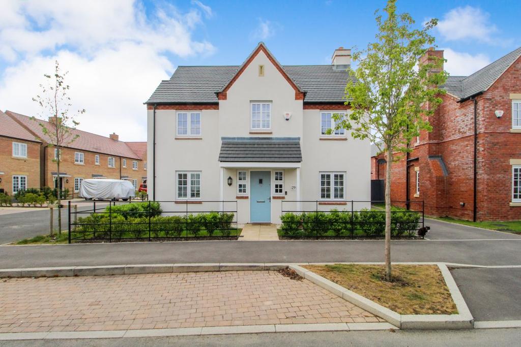 Oatlands Drive, Houghton Conquest... 4 bed detached house £450,000
