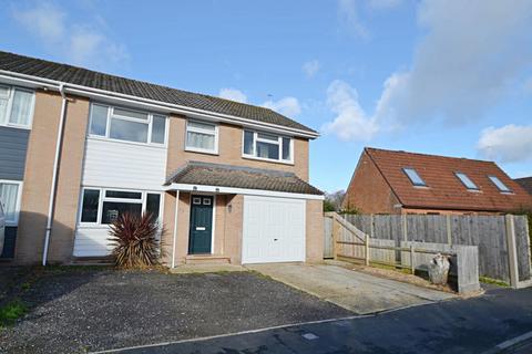 4 bedroom semi-detached house to rent, Blandford