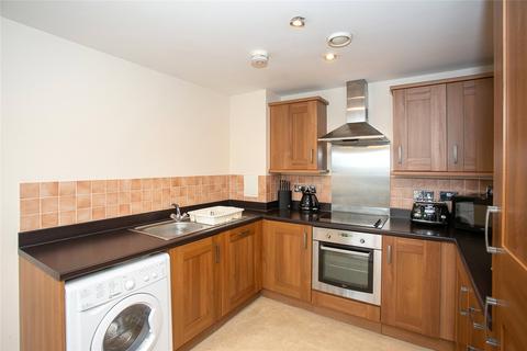 2 bedroom apartment to rent, Wilmington Close, Watford, WD18