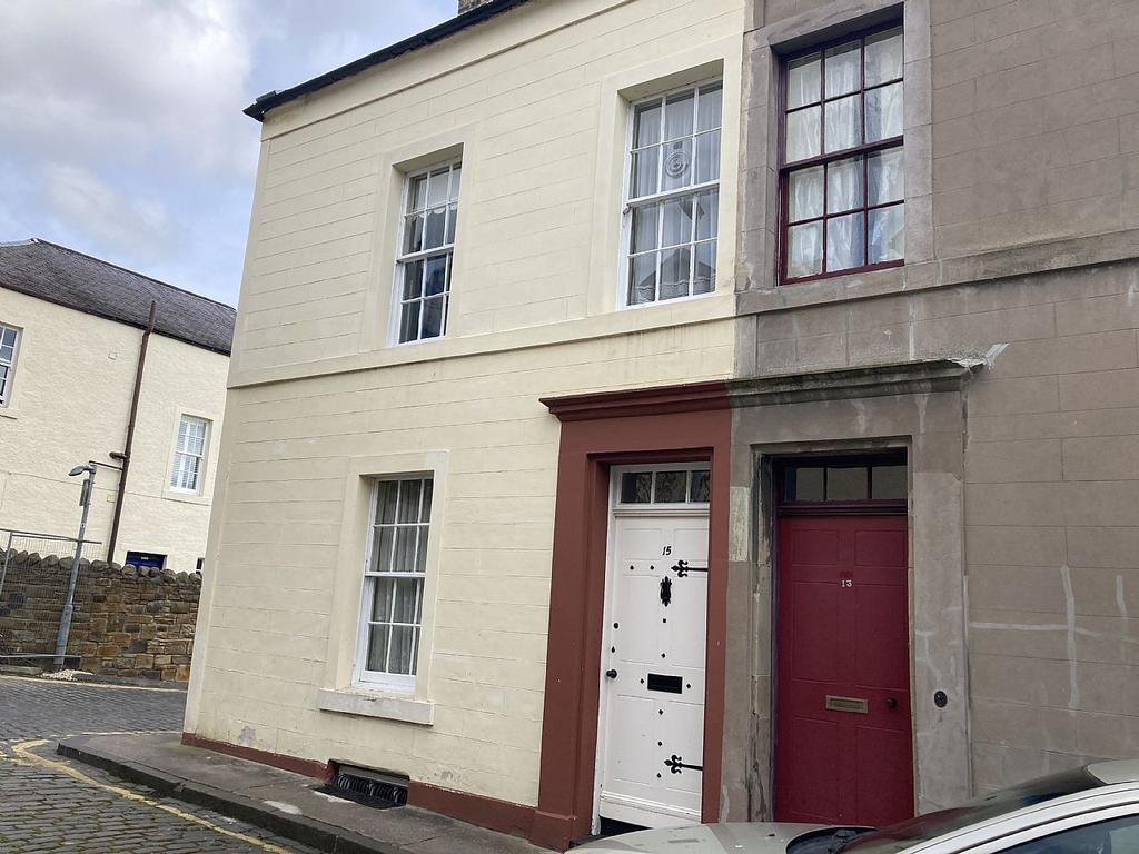 15 Union Street, Kelso TD5 7DR 4 bed terraced house £148,000