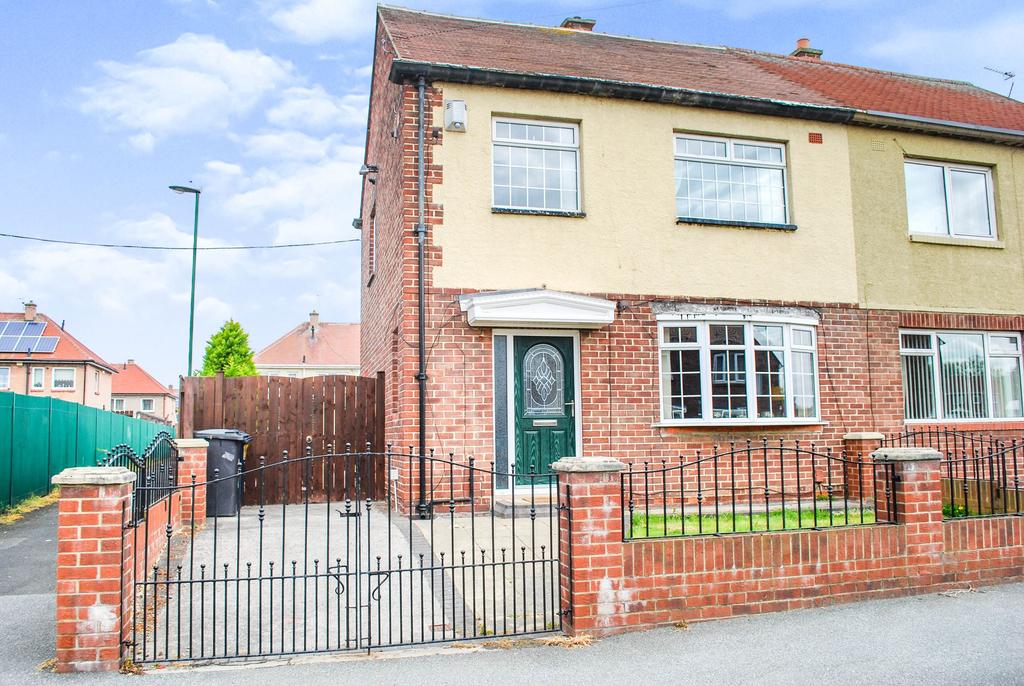 Calf Close Lane, Jarrow, Tyne and... 3 bed semidetached house £140,000