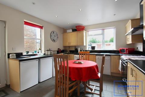 11 Markham Road, Winton, Bournemouth, BH9 1HY