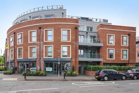 1 bedroom ground floor flat for sale, Landmark Court, 30 Queens Road, Weybridge, Surrey, KT13 9GU