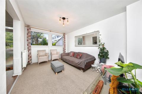 2 bedroom maisonette for sale, Goldman Close, London, E2