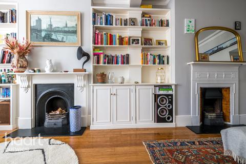 52 Tyrrell Road, London, SE22 9NE