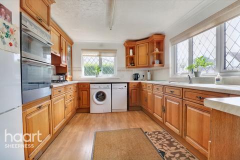 19 Danes Drive, Leysdown On Sea, Sheerness, ME12 4AJ