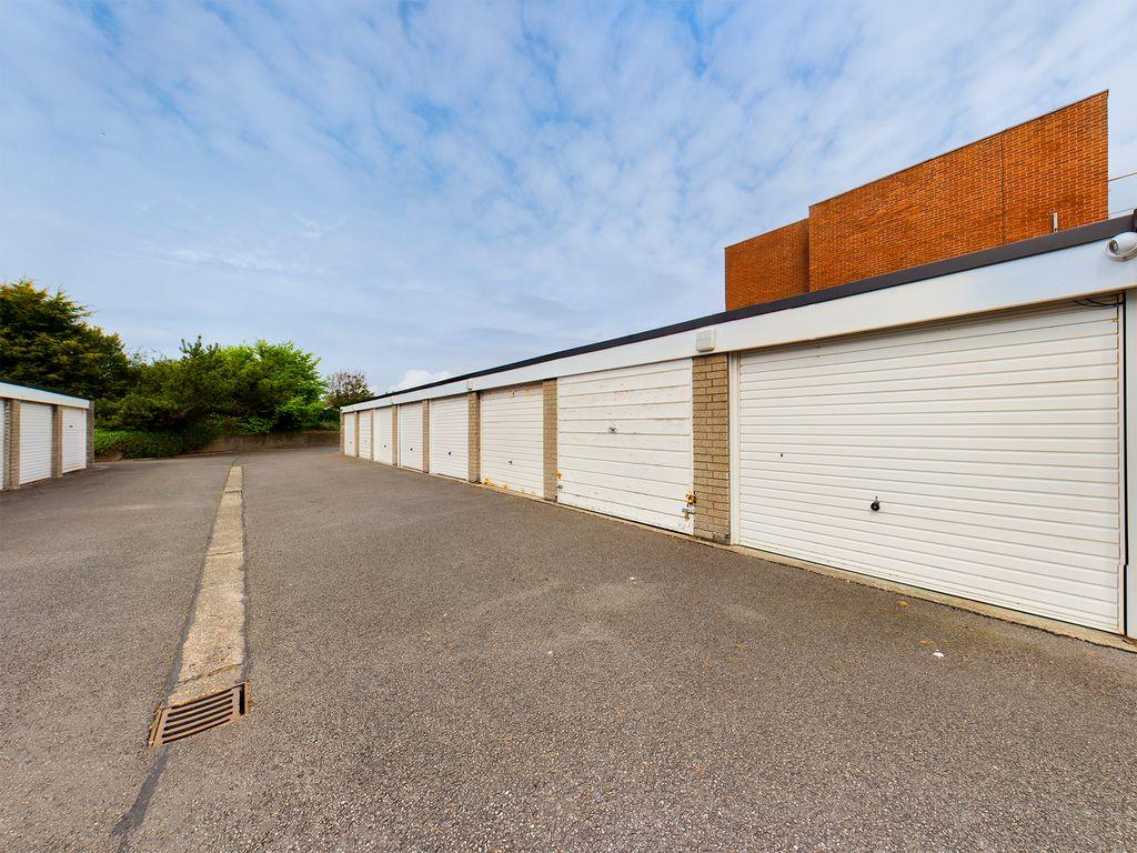 Single Garage