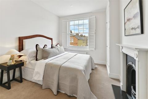 10 Kersley Street, London, SW11 4PT