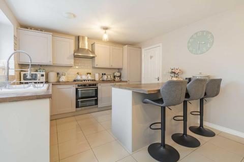 57 Clos Ystwyth, Caldicot, NP26 4RE