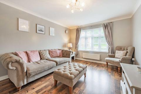 57 Clos Ystwyth, Caldicot, NP26 4RE