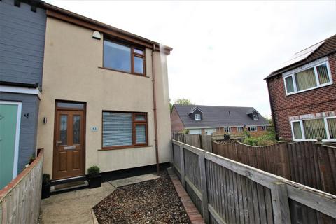 2 bedroom semi-detached house to rent, Woodhouse Mount, Normanton