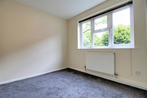 2 bedroom flat to rent, Falcons Way, Copthorne, Shrewsbury, SY3