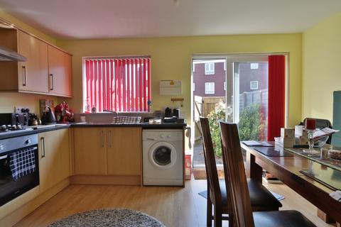 3 bedroom terraced house for sale - Southcoates Lane, Hull, HU9