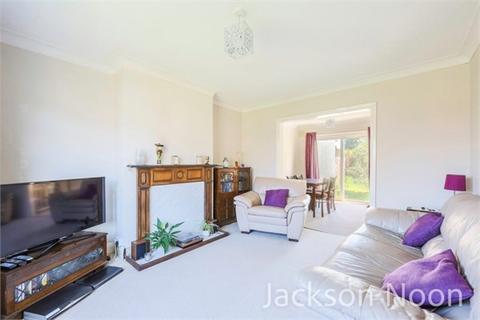 3 bedroom semi-detached house for sale - Danetree Road, West Ewell, KT19