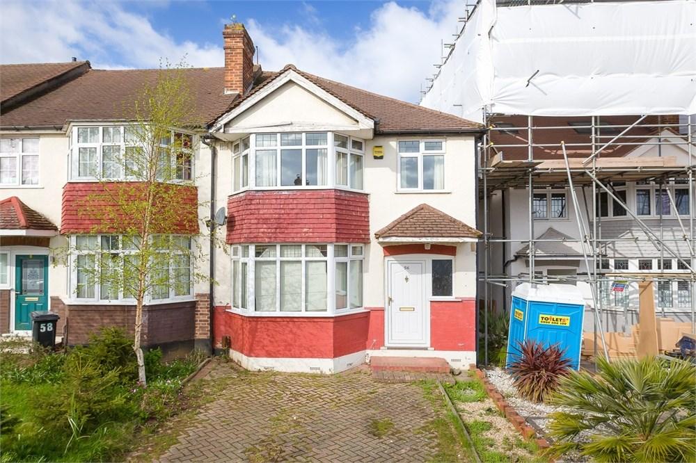 Fairford Gardens, Worcester Park, KT4 3 bed end of terrace house £585,000