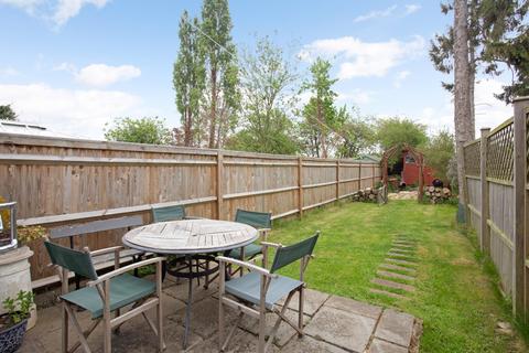 13 Bourne Avenue, Windsor, SL4 3JP