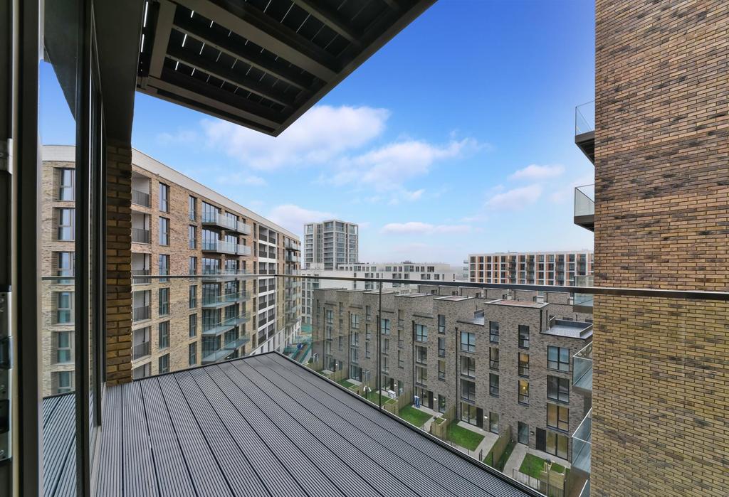 Commodore House, Royal Wharf, E16 2 bed apartment £2,275 pcm (£525 pw)