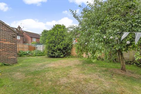 Log Cabin Bircholt Road, Liphook, GU30 7PQ