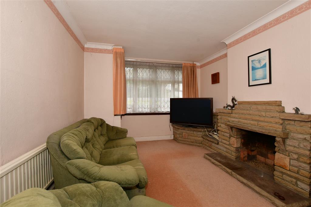 Haydn Avenue, Purley, Surrey 3 bed semidetached house £425,000