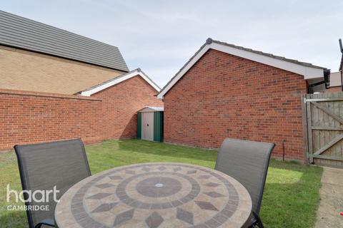 6 Wheatsheaf Way, Waterbeach, Cambridge, CB25 9GG