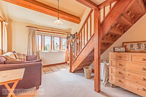3, Old Tame Horest Lane, Denshaw, Oldham, OL3 5ST