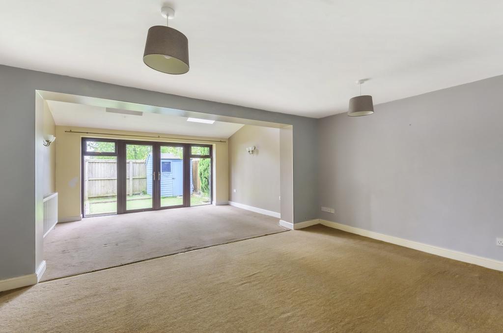 Court, Longbridge Deverill, BA12 3 bed terraced house £275,000