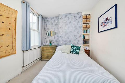 156 Replingham Road, London, SW18 5LJ