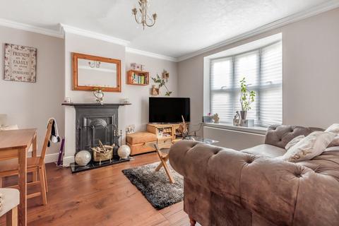 270 Dunkery Road, London, SE9 4LR
