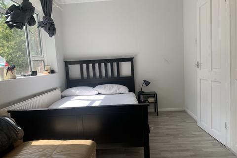2 bedroom flat to rent, Canonbury Crescent, Canonbury Crescent