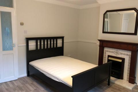 2 bedroom flat to rent, Eric Fletcher Court, Canonbury Crescent, Essex Road