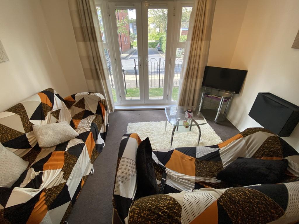 Hever Hall, Conisbrough Keep, Coventry, CV1 5PB 2 bed ground floor flat