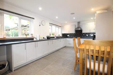 4 bedroom detached house for sale - Pensford Way, Frome
