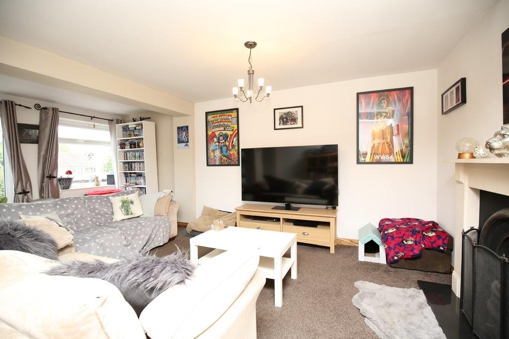 Greendale Close, Atherstone, Warwickshire 3 bed end of terrace house